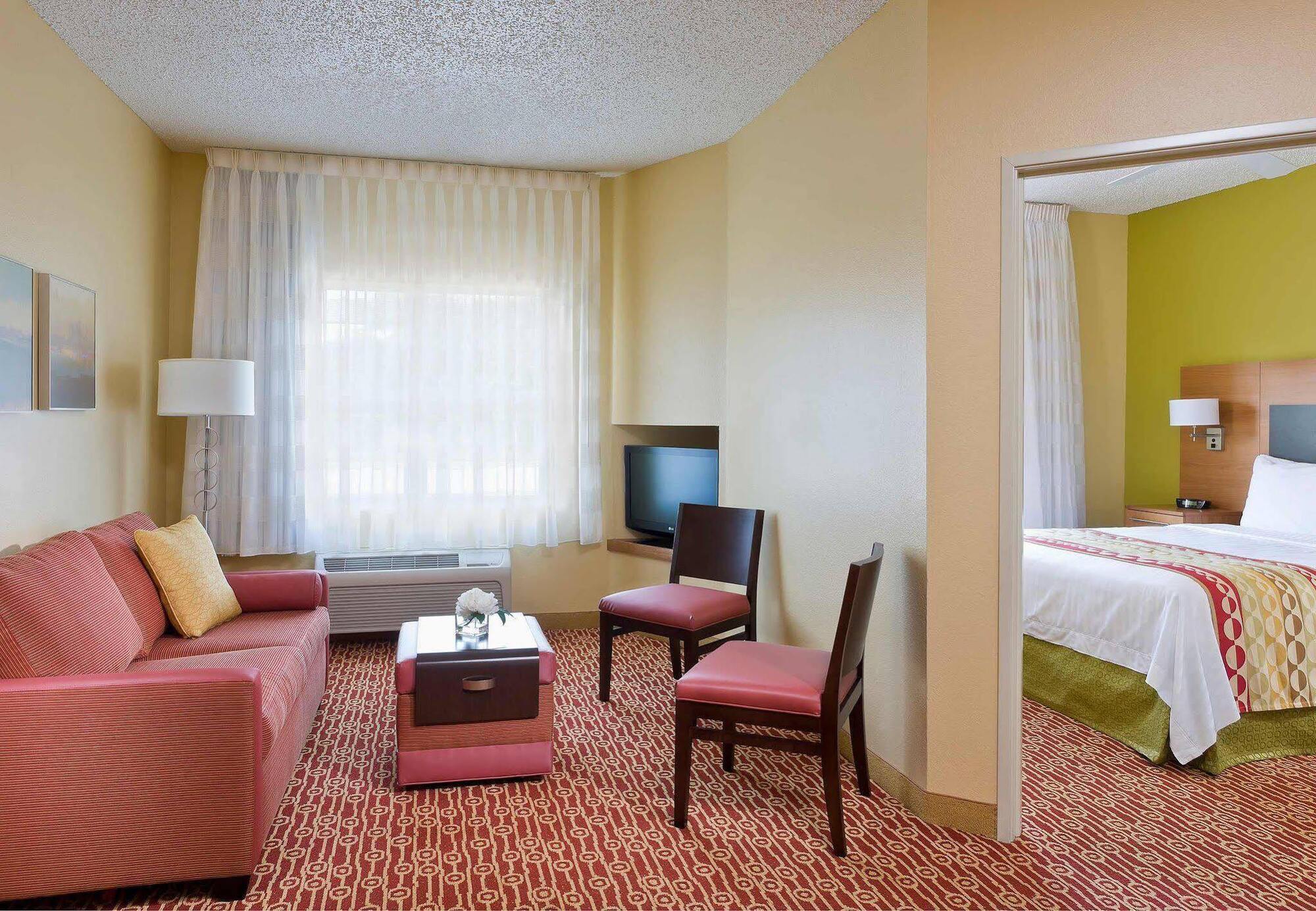 ทาวน์เพลส สวีท ดัลลัส เบดฟอร์ด Hotel ภายนอก รูปภาพ